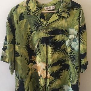 Tommy Bahama Button-Down